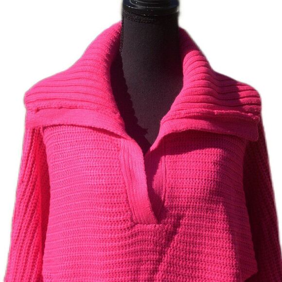 Sweater V-Neck Size Small Bright Pink Cloud Ten - Picture 2 of 8